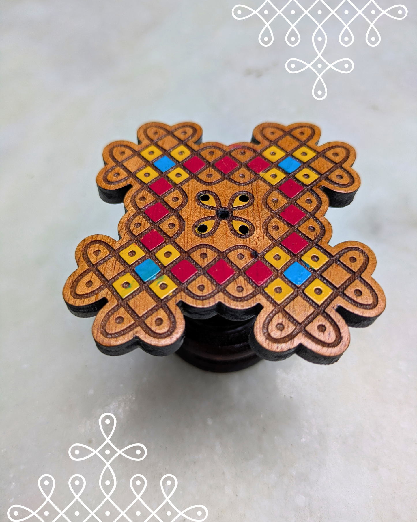 Kolam agarbatti holder (coloured)