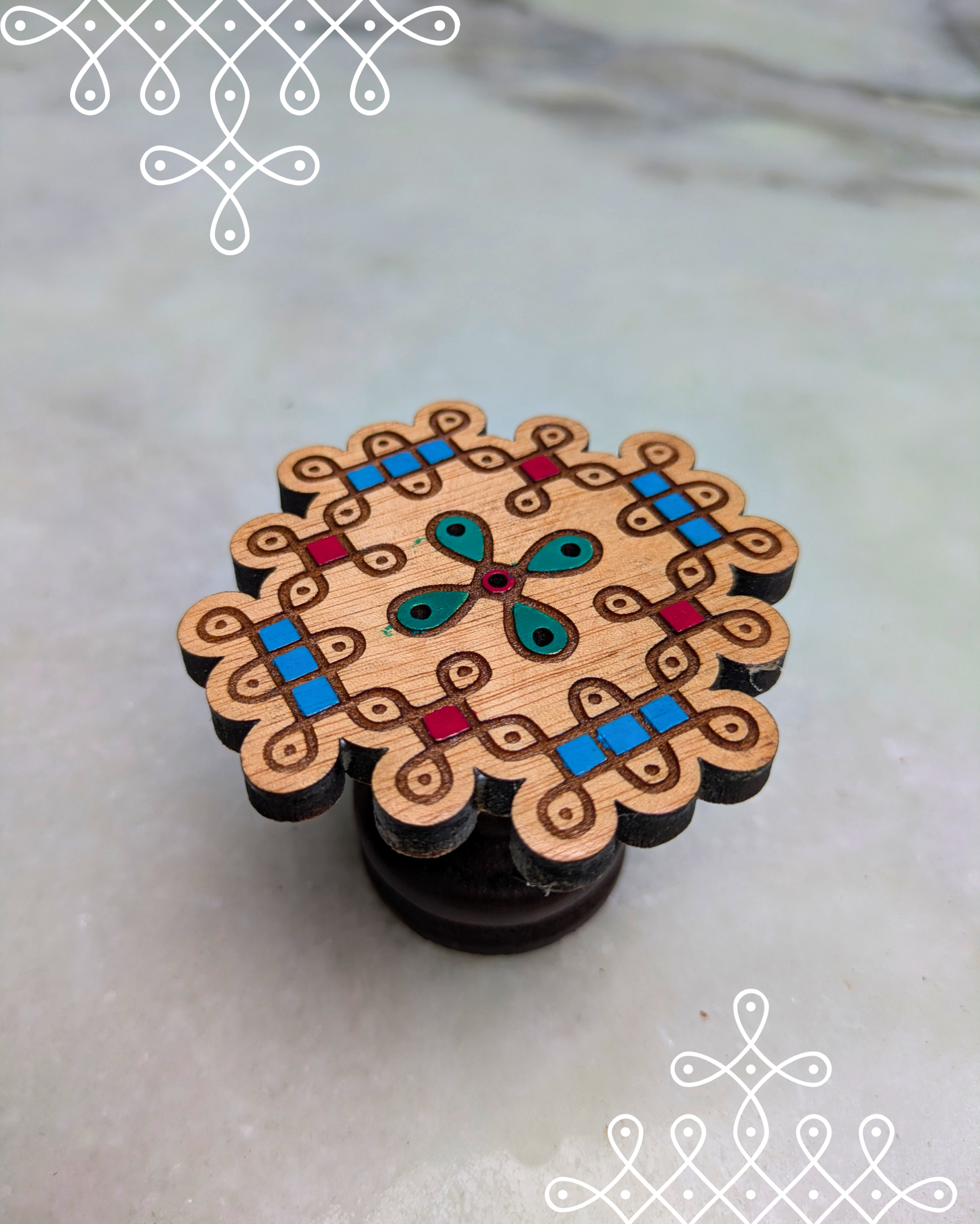 Kolam agarbatti holder (coloured)