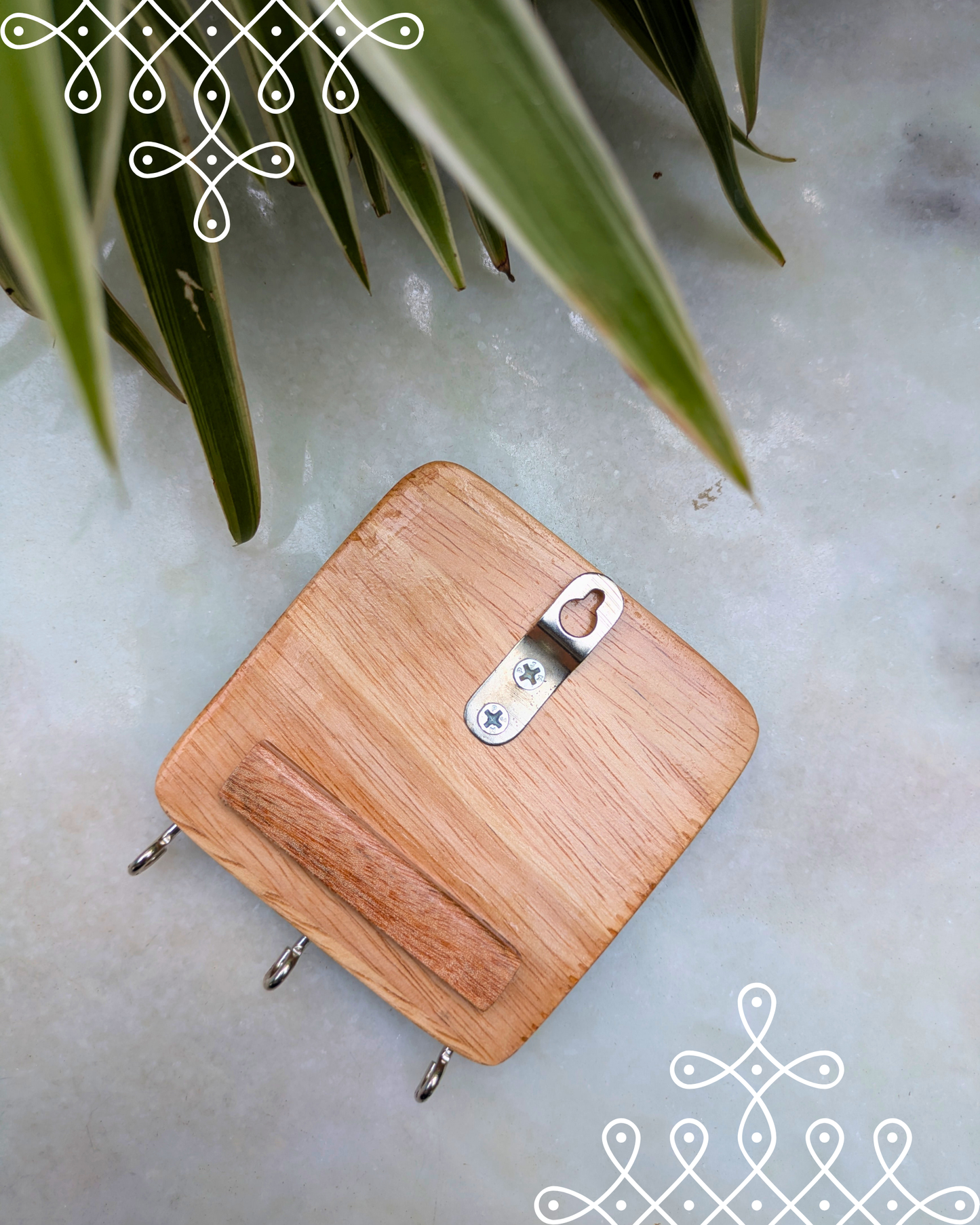 Kolam key holder [coloured] UY-KHC