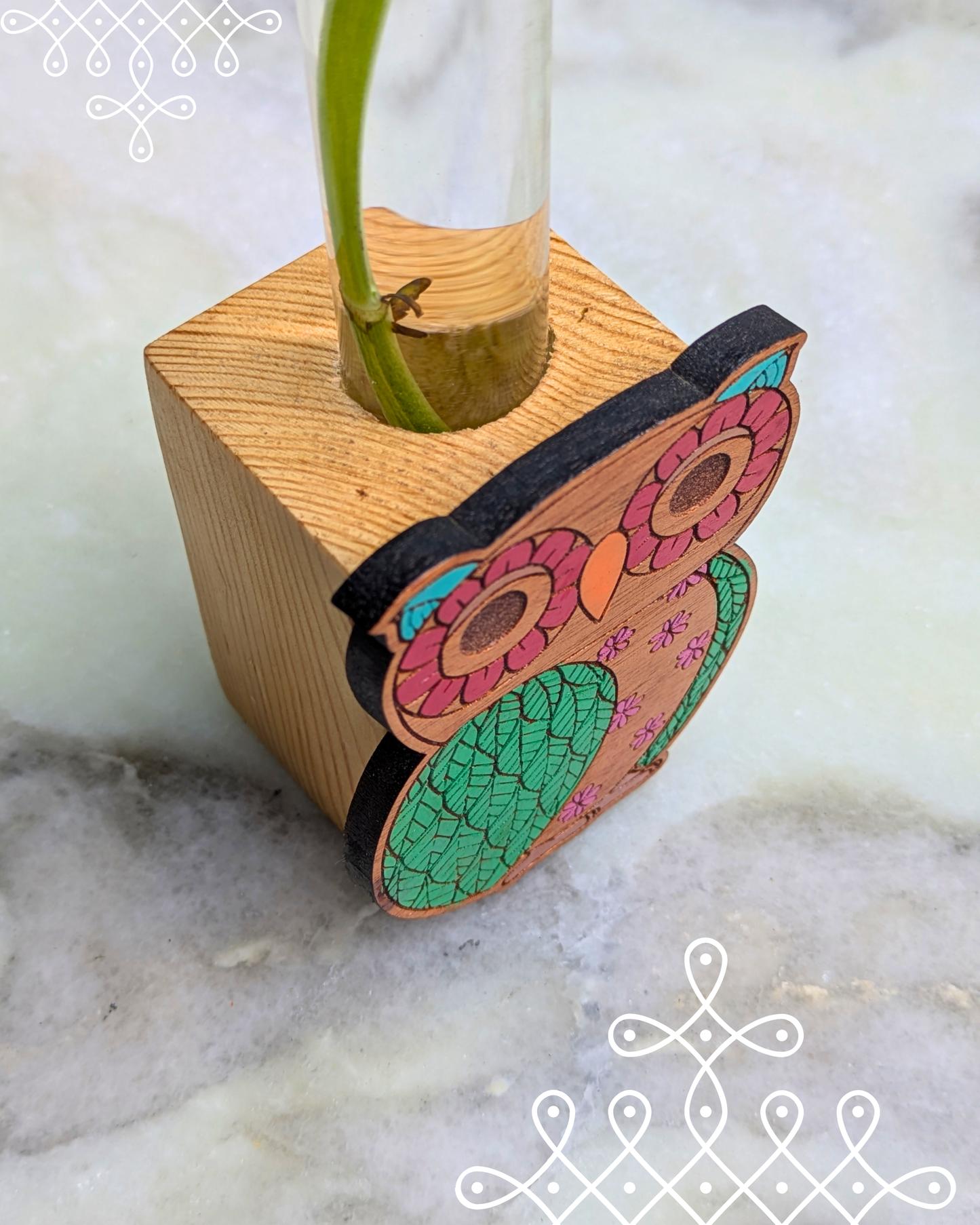 Kolams owl planter