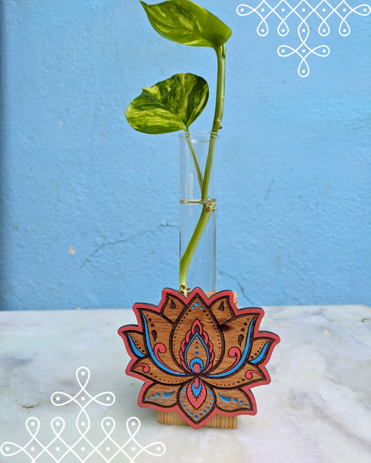 Cube Planter - Lotus