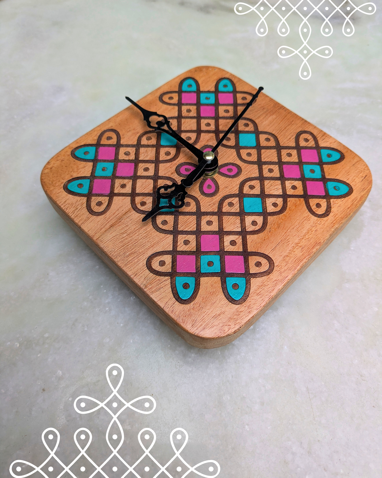 Kolam clock [colored]