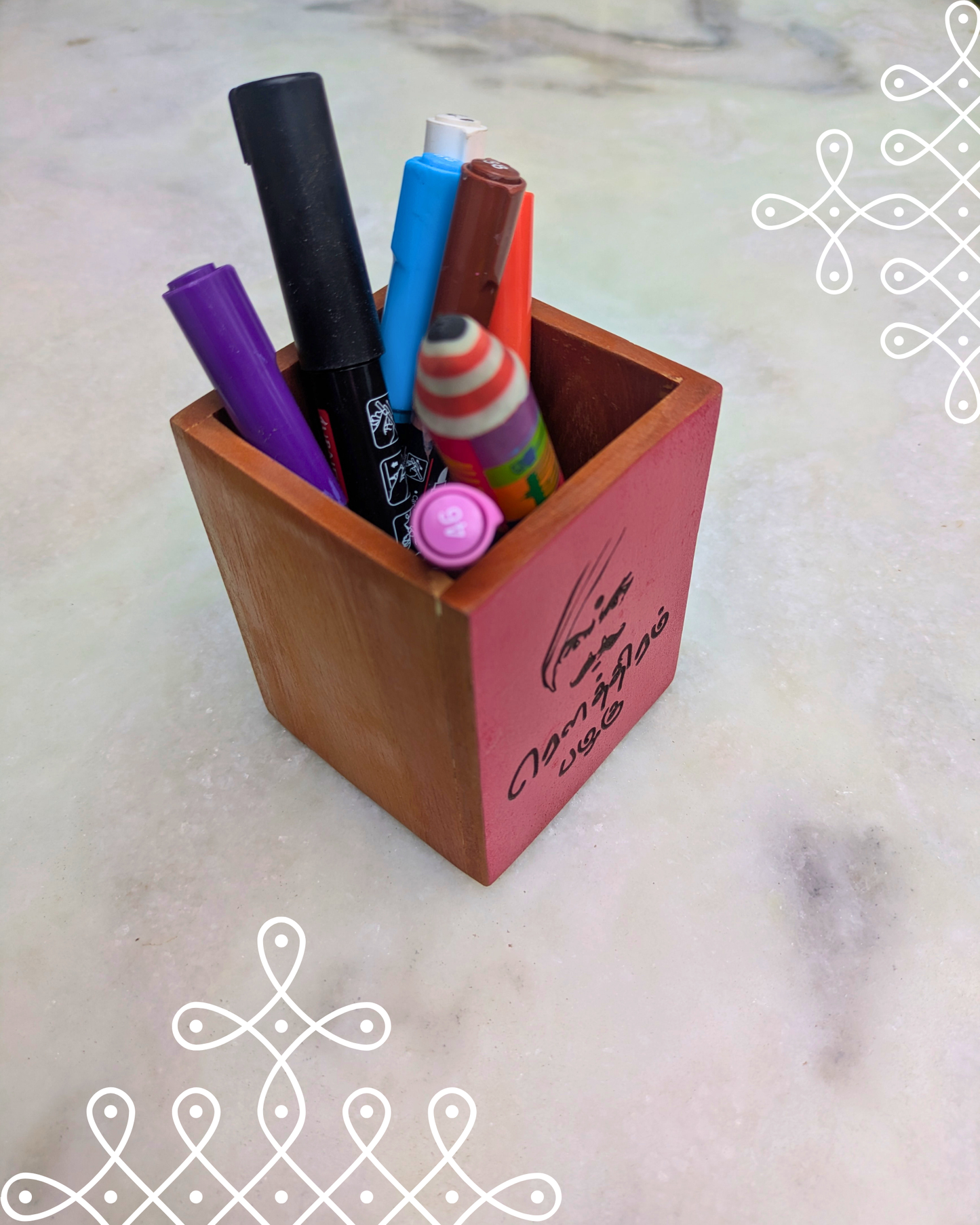 Pen Holder – Quote Model