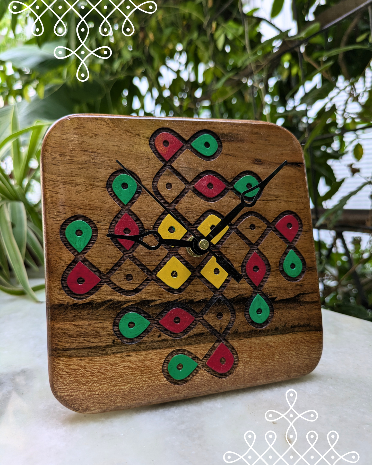 Kolam clock [colored]